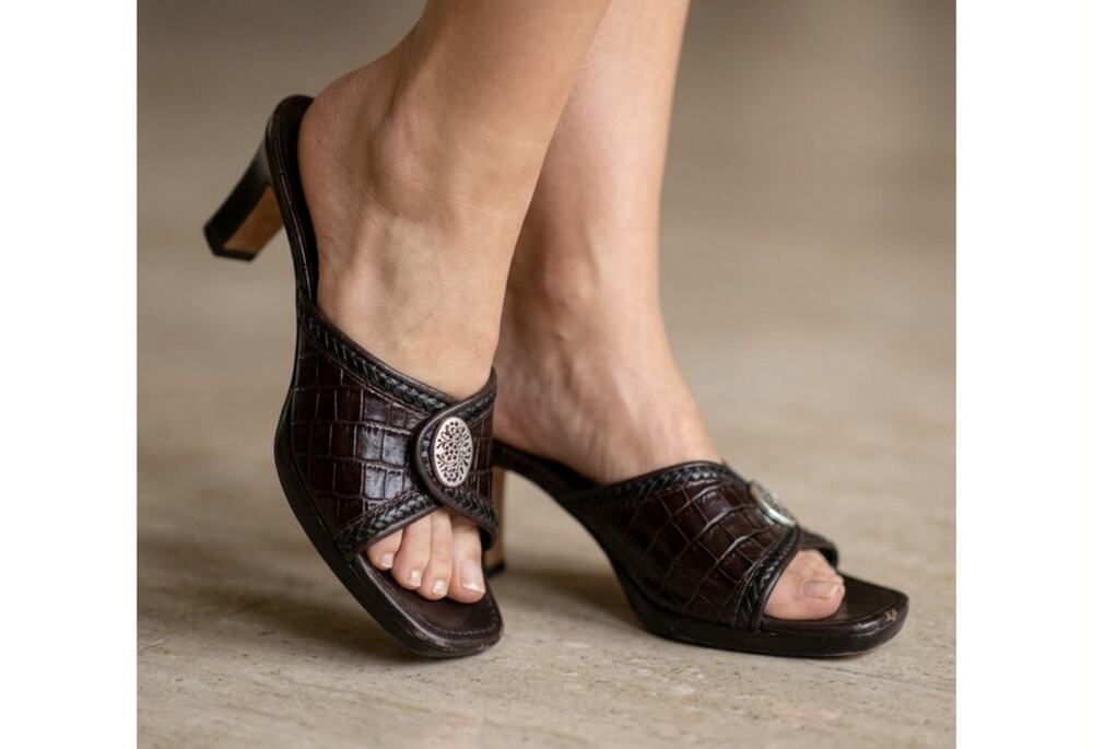 Brighton Parker Brown Croc Embossed Leather Heeled Mule Sandals Size 7W